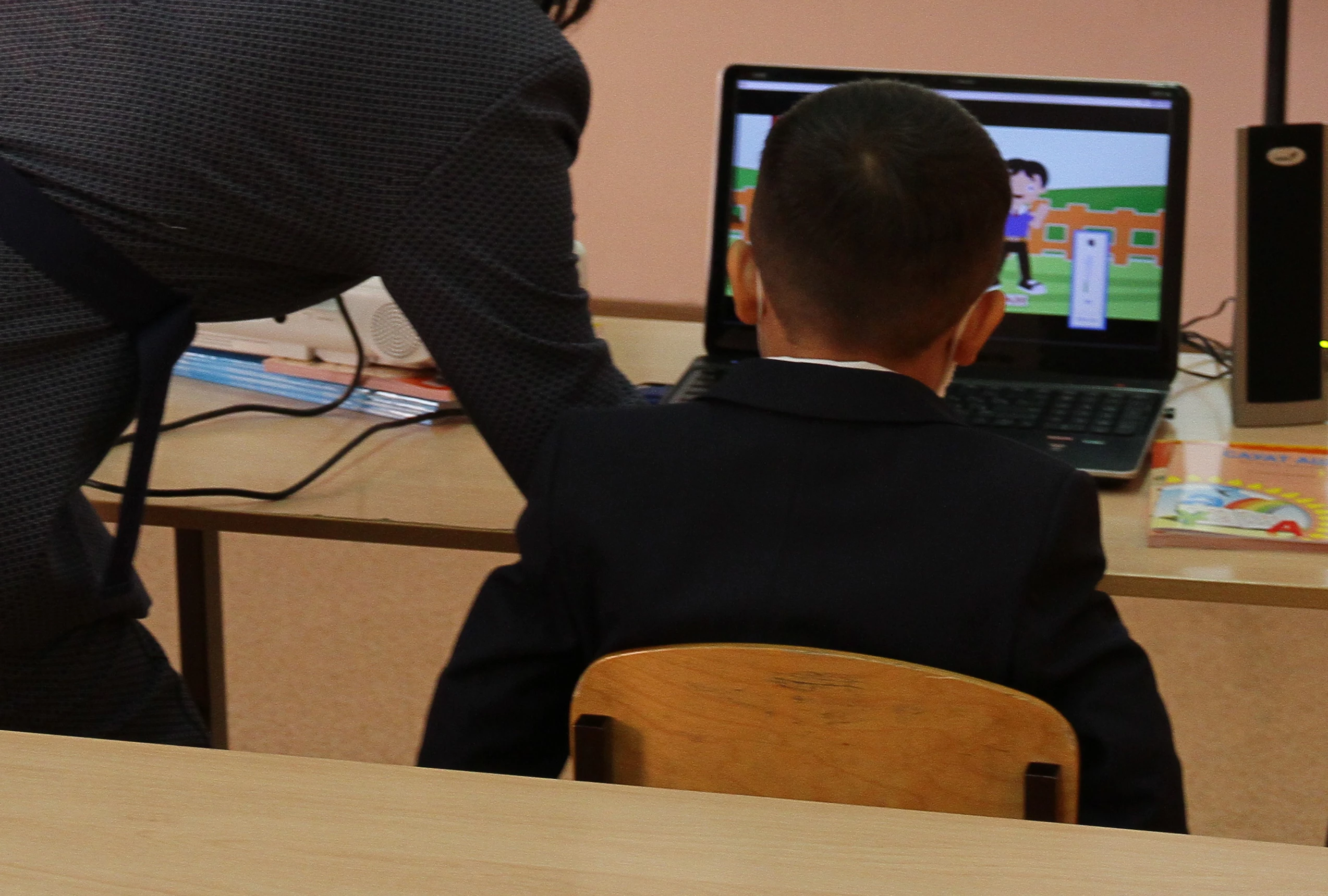 Лекции, собрания, рейды: Какую работу по защите прав несовершеннолетних ведут в ЗКО